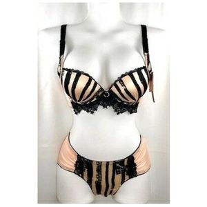 Classy Womens Pink Stripped Bra & Panties Set